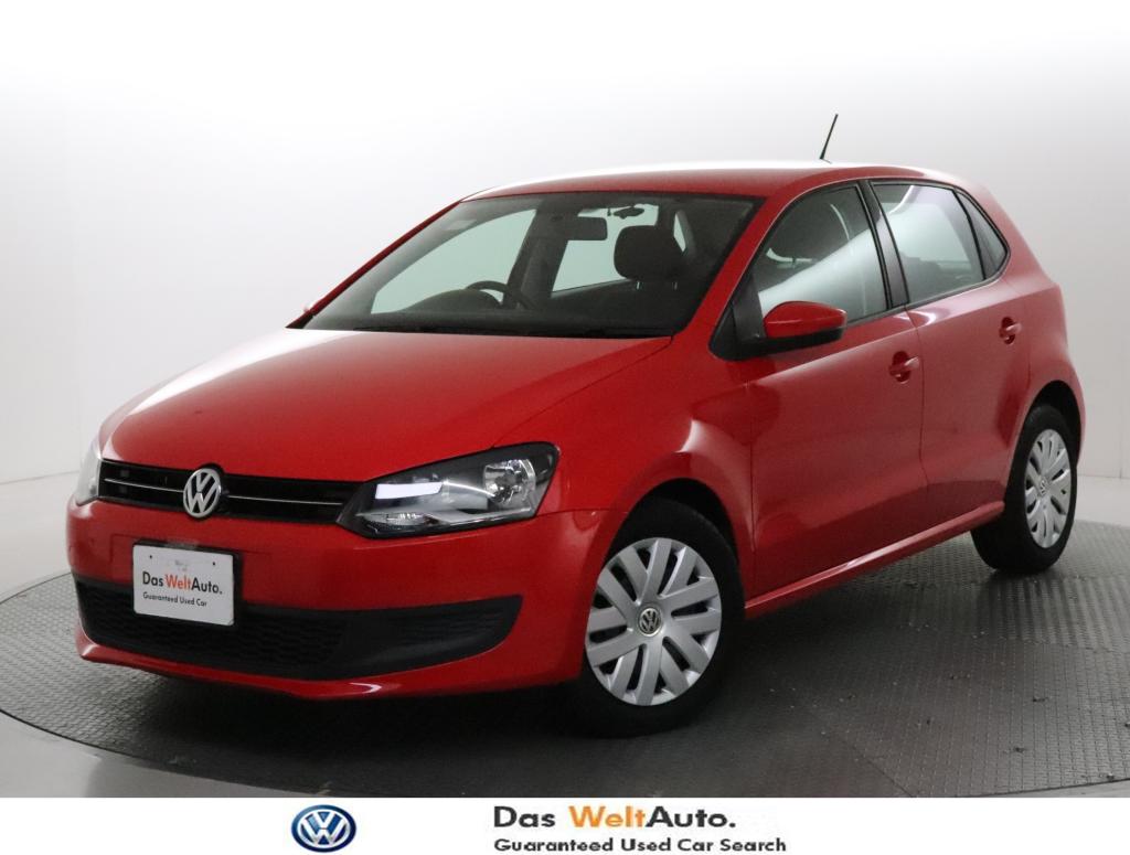 Das Weltauto フォルクスワーゲン認定中古車 Polo Tsi Comfortline レッド系 12年 10 968km 680 000円