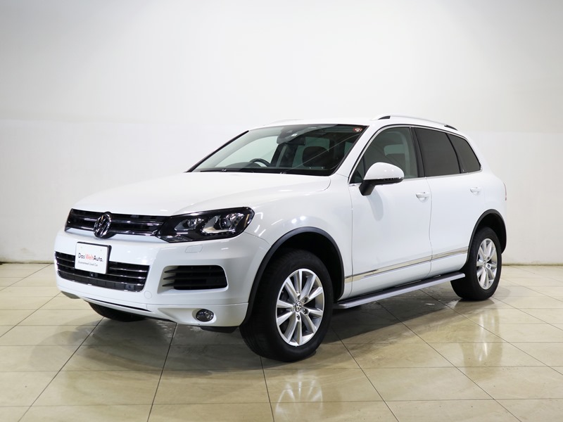 Das Weltauto フォルクスワーゲン認定中古車 Touareg V6 ホワイト系 14年 29 000km 2 980 000円