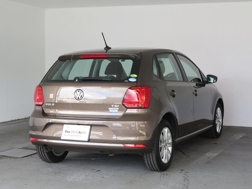 Das Weltauto フォルクスワーゲン認定中古車 Polo 40th Edition Oneowner Dwa ベージュ系 16年 16 300km 1 199 000円