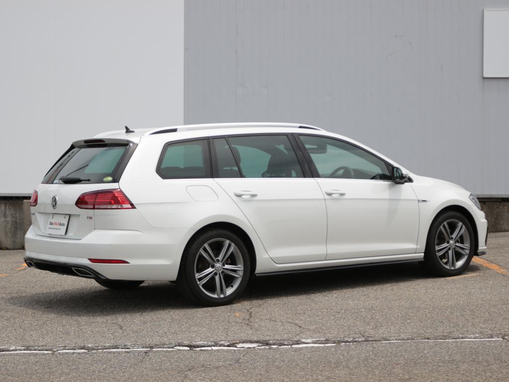 Das Weltauto フォルクスワーゲン認定中古車 Golf Variant Tsi R Line Acc ホワイト系 17年 28 800km 2 580 000円