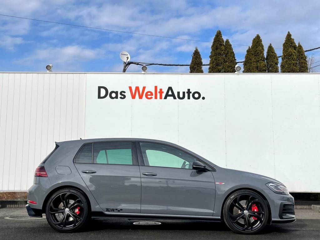 Das Weltauto フォルクスワーゲン認定中古車 Golf Gti Tcr シルバー グレー系 年 12 300km 4 780 000円