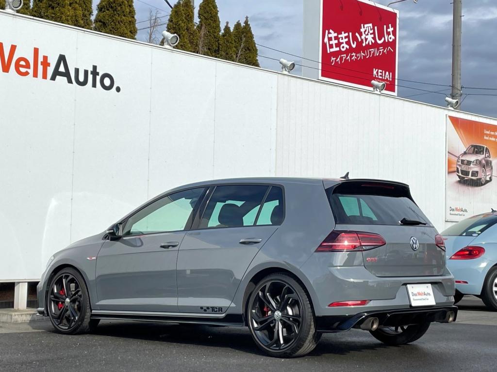 Das Weltauto フォルクスワーゲン認定中古車 Golf Gti Tcr シルバー グレー系 年 12 300km 4 780 000円