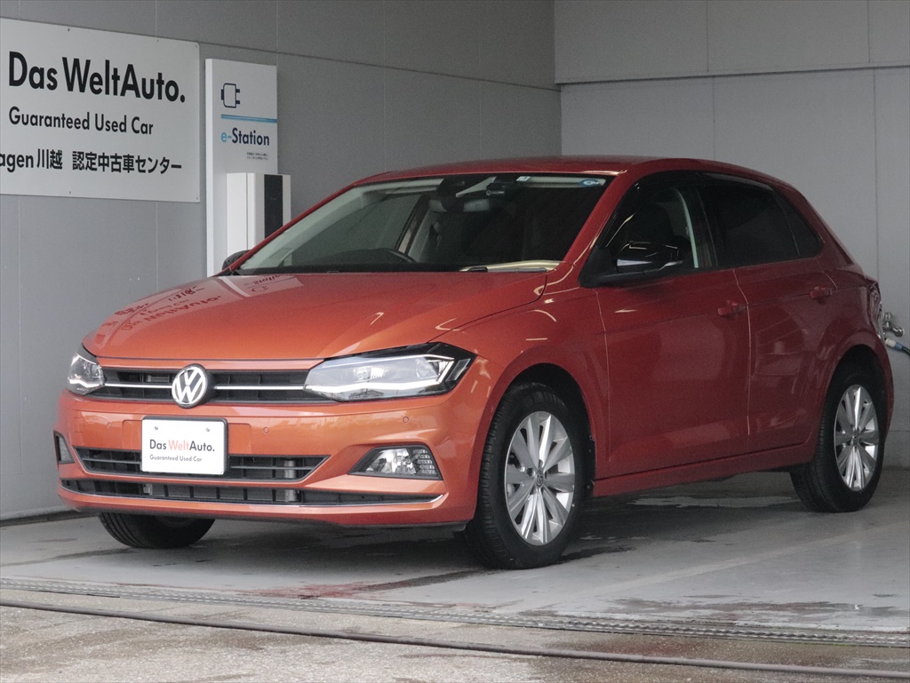 Das Weltauto フォルクスワーゲン認定中古車 Polo Tsi Highline Safetytech オレンジ系 21年 4 300km 2 430 000円